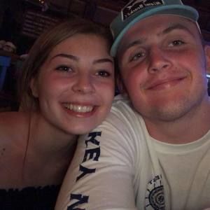 Meet your Posher, Max